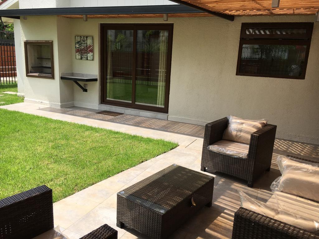 Casa Vitacura Host Santiago Exterior foto